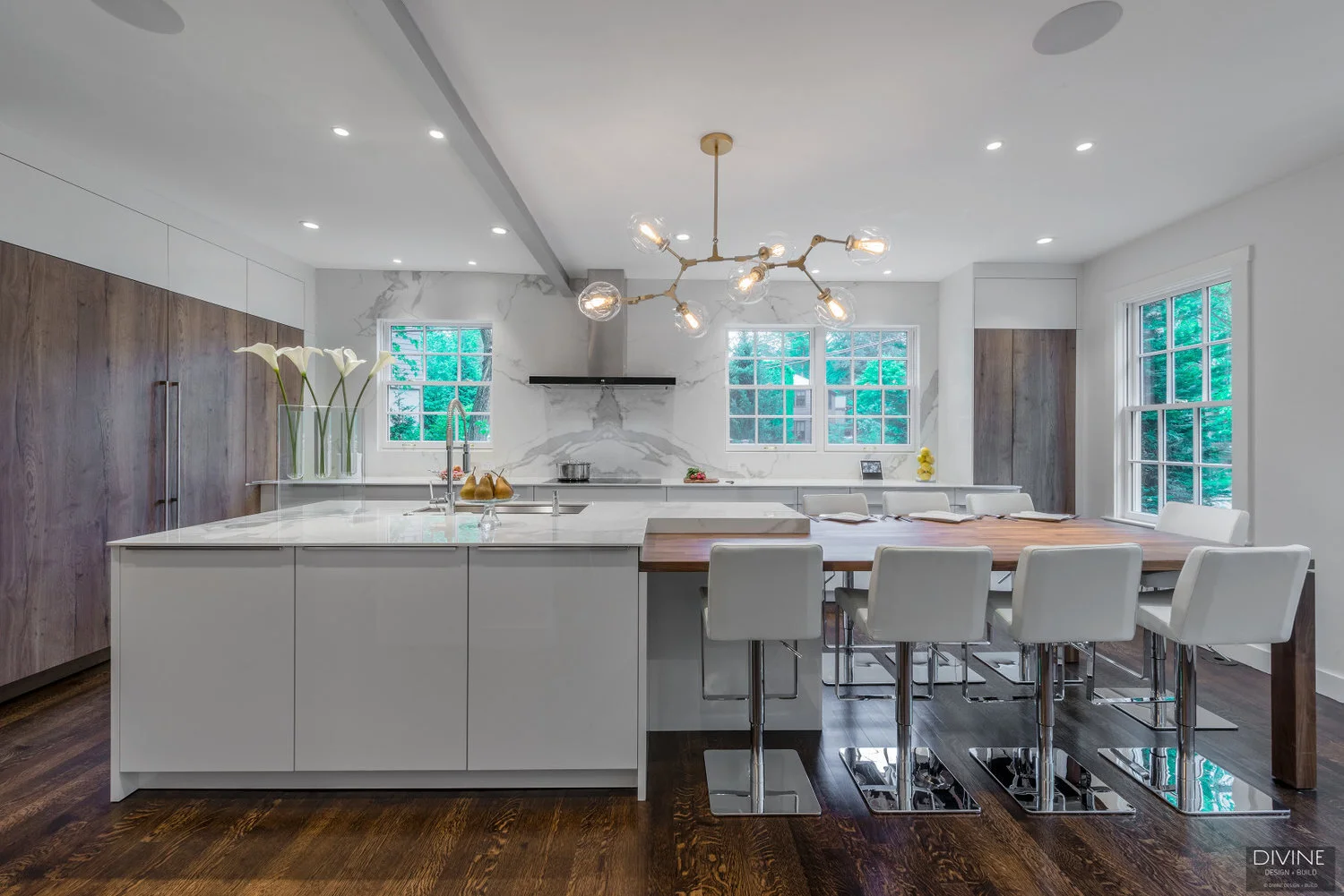 BOSTON BROOKLINE MODERN CONTEMPORARY LEICHT KITCHEN WALNUT ISLAND