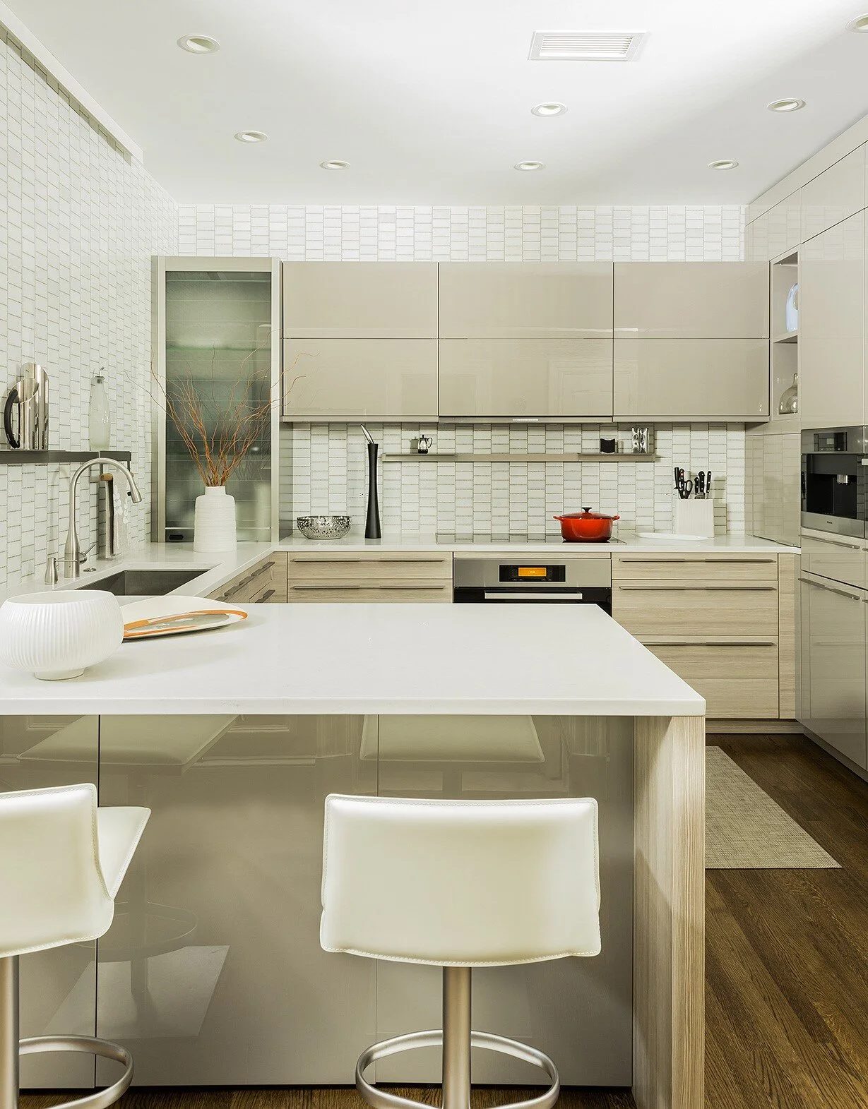 BOSTON COMMONWEALTH AVE MODERN CONTEMPORARY LEICHT KITCHEN