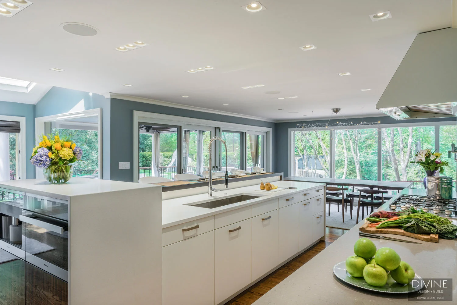 BOSTON WESTON CONTEMPORARY MODERN LEICHT KITCHEN