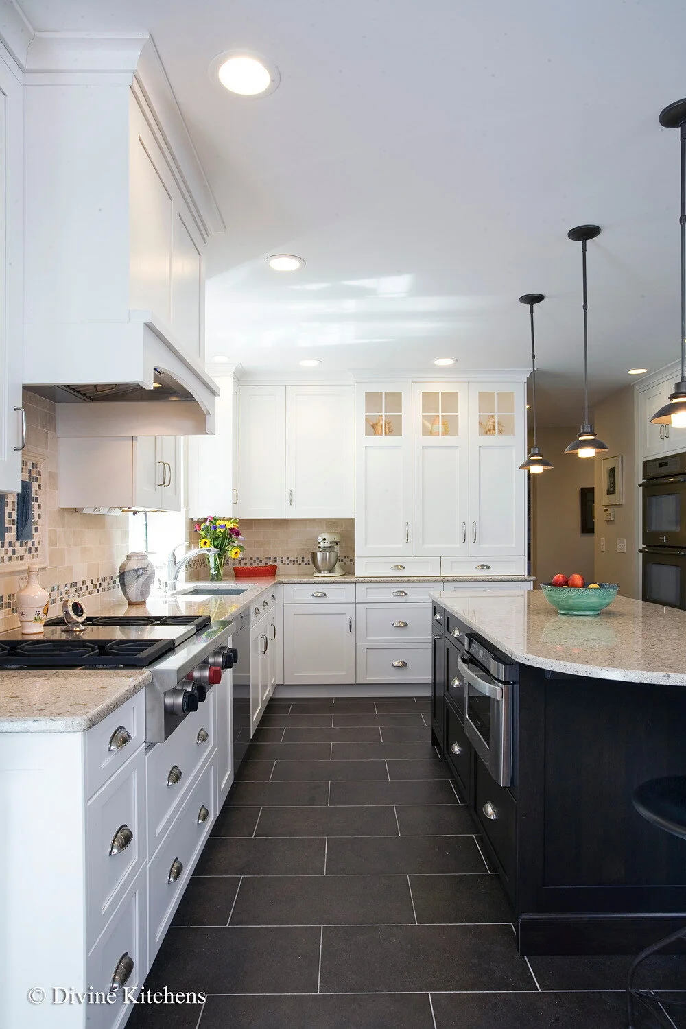BOSTON METROWEST TRADITIONAL KITCHEN BLACK ISLAND