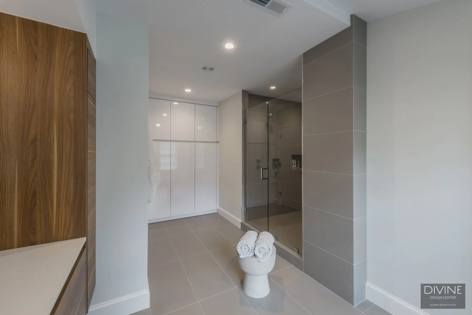 Divine Design Center Modern Concord Bathroom (5).jpg