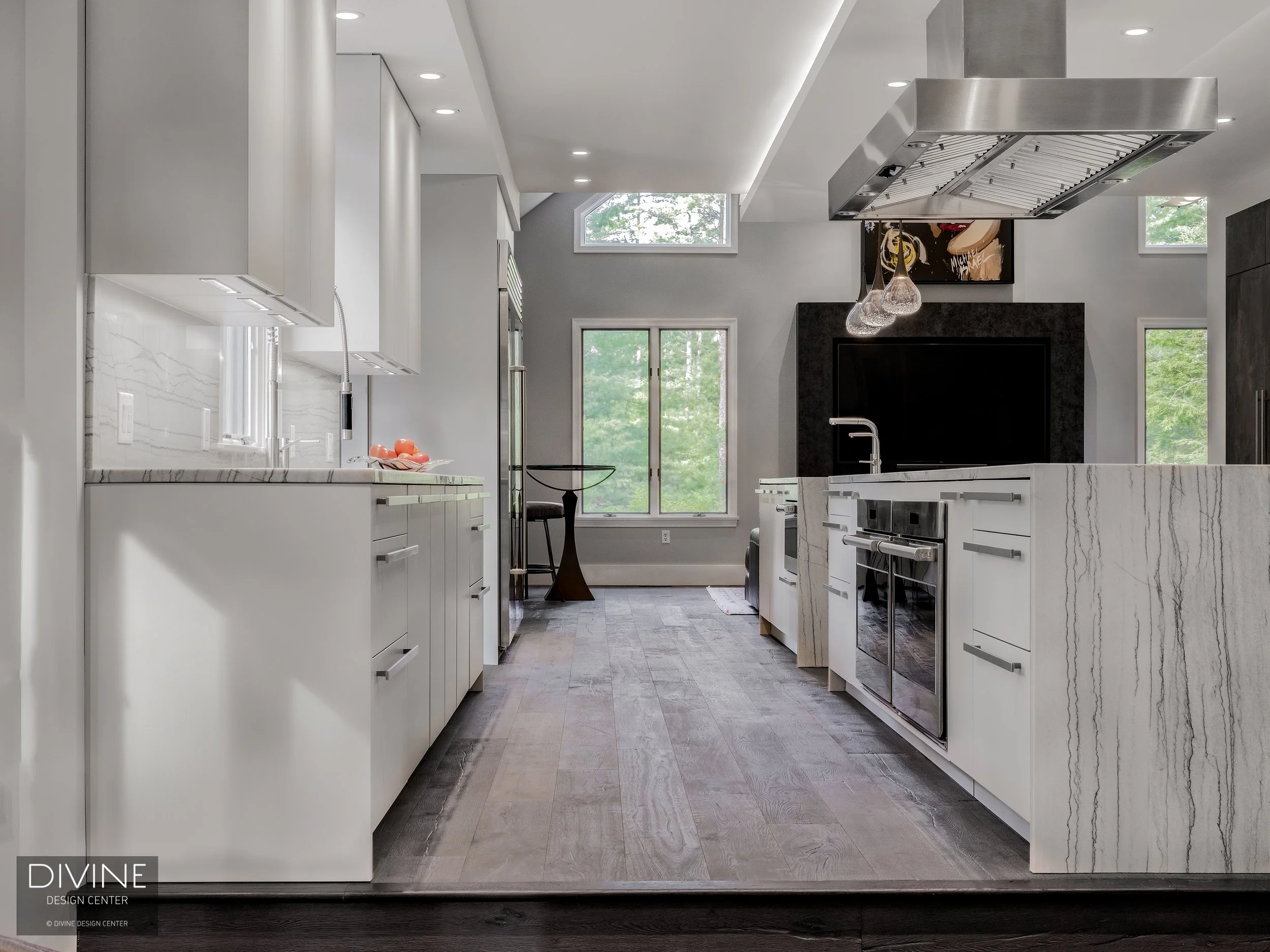 Weston Modern Kitchen — Divine Design Center