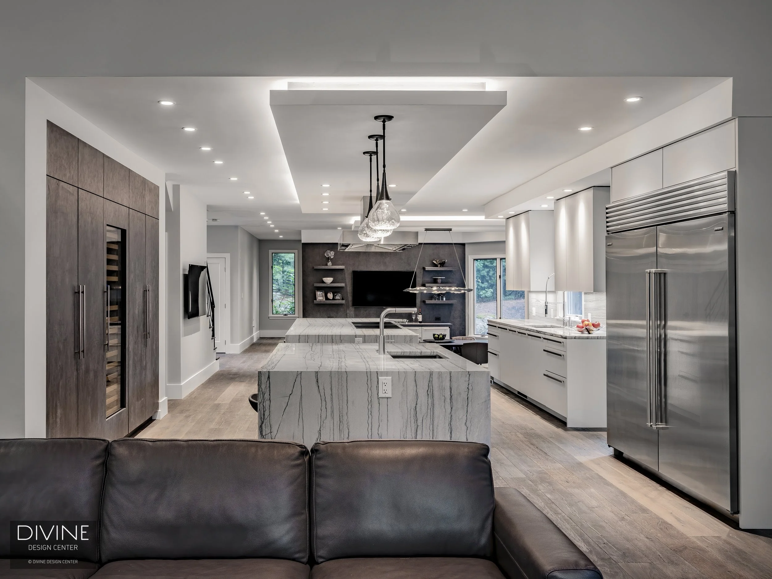 Weston Modern Kitchen — Divine Design Center