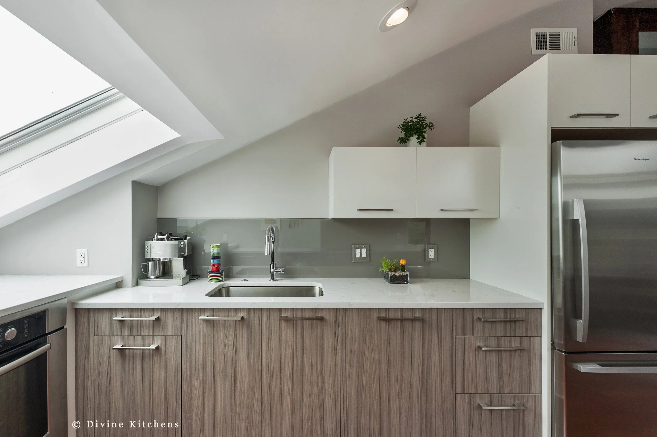 Compact Moder Compact Modern Kitchen — Divine Design Center