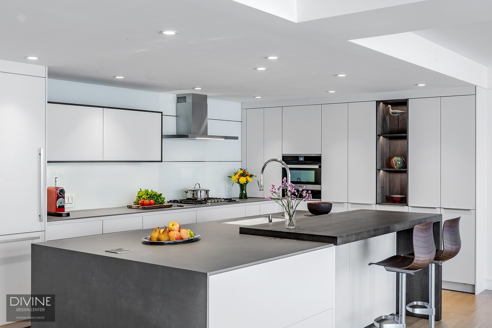 5. divine-design-center-boston-battery-wharf-waterfront-modern-kitchen.jpg