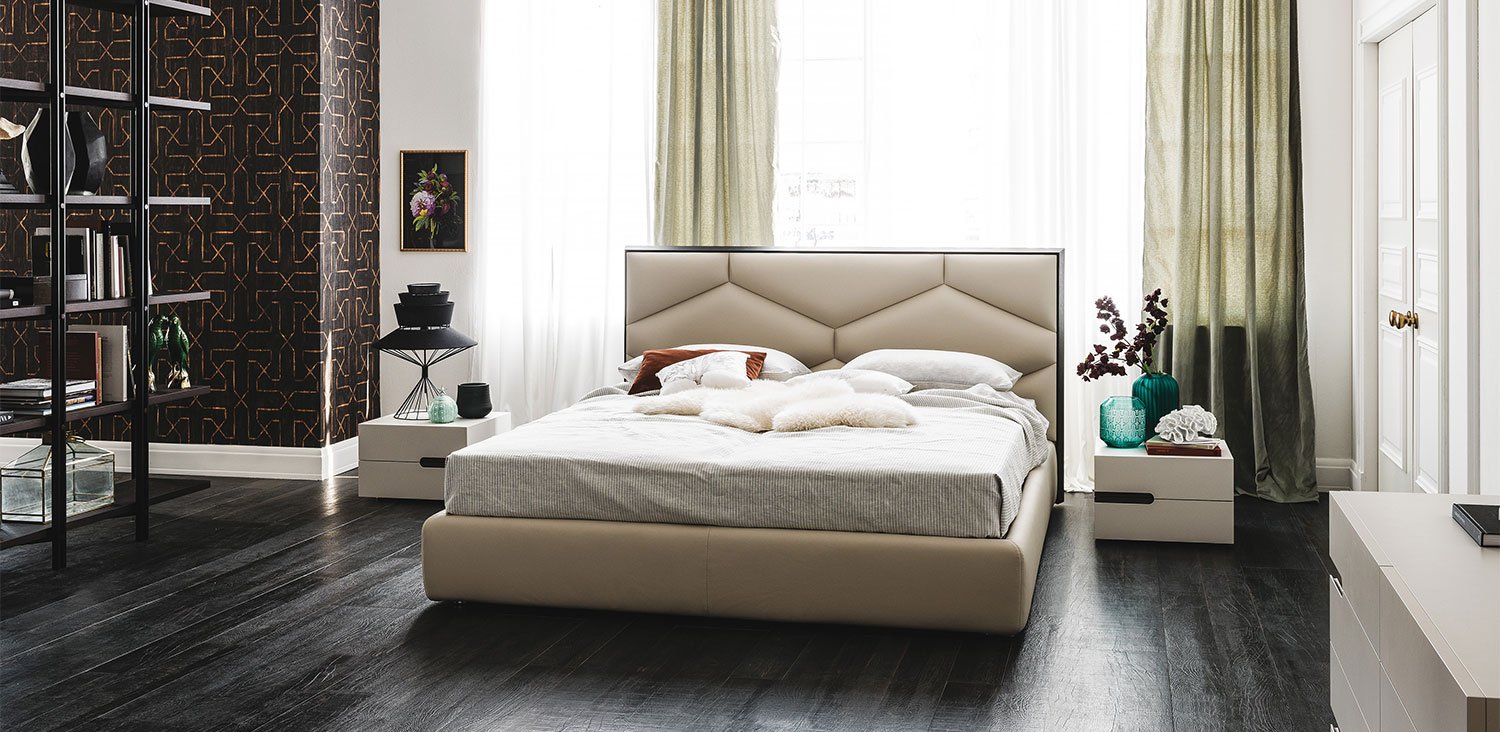 #1 DIVINEDESIGNCENTER_EDWARD_BED (2).jpg