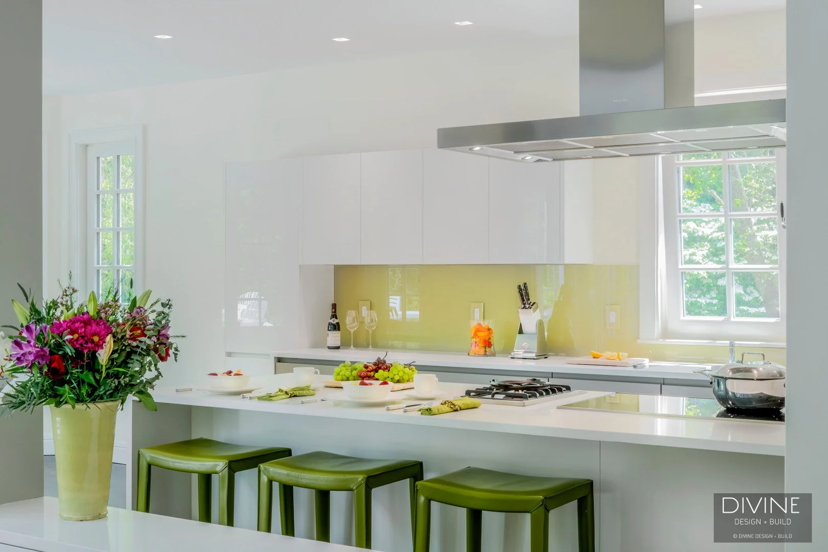 Divine-Design-Center-Boston-Weston-Chestnut-Modern-Kitchen (16).jpg