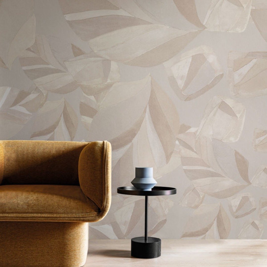 One design, infinite possibilities. 🏠🏙️

The Skyfall collection by @londonartwallpaper isn't just about the stunning visual&mdash;it&rsquo;s about performance. 

RAW: For that classic, canvas-like painterly feel.
BOLD: High-traffic ready for contra