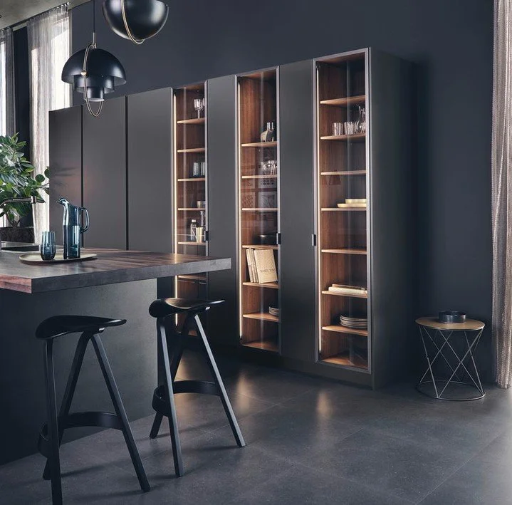 The VERO glass display cabinet by @leichtkuechen is more than just storage&mdash;it&rsquo;s a curated gallery for your home. With its sleek aluminum frames and integrated glare-free lighting, it turns everyday essentials into a design statement.

Ref