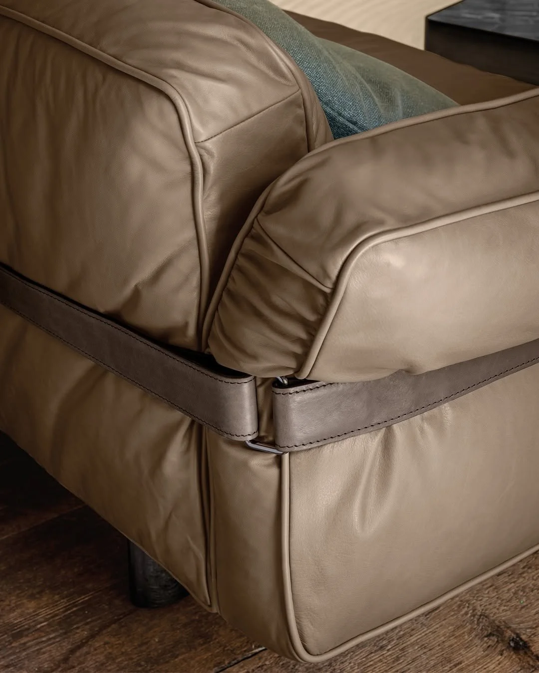 Some sofas you specify for function. This one you specify because clients remember it.
The leather belt detailing from @arketipofirenze does that &mdash; structural where it needs to be, then completely disappears into the cushions the moment you sit
