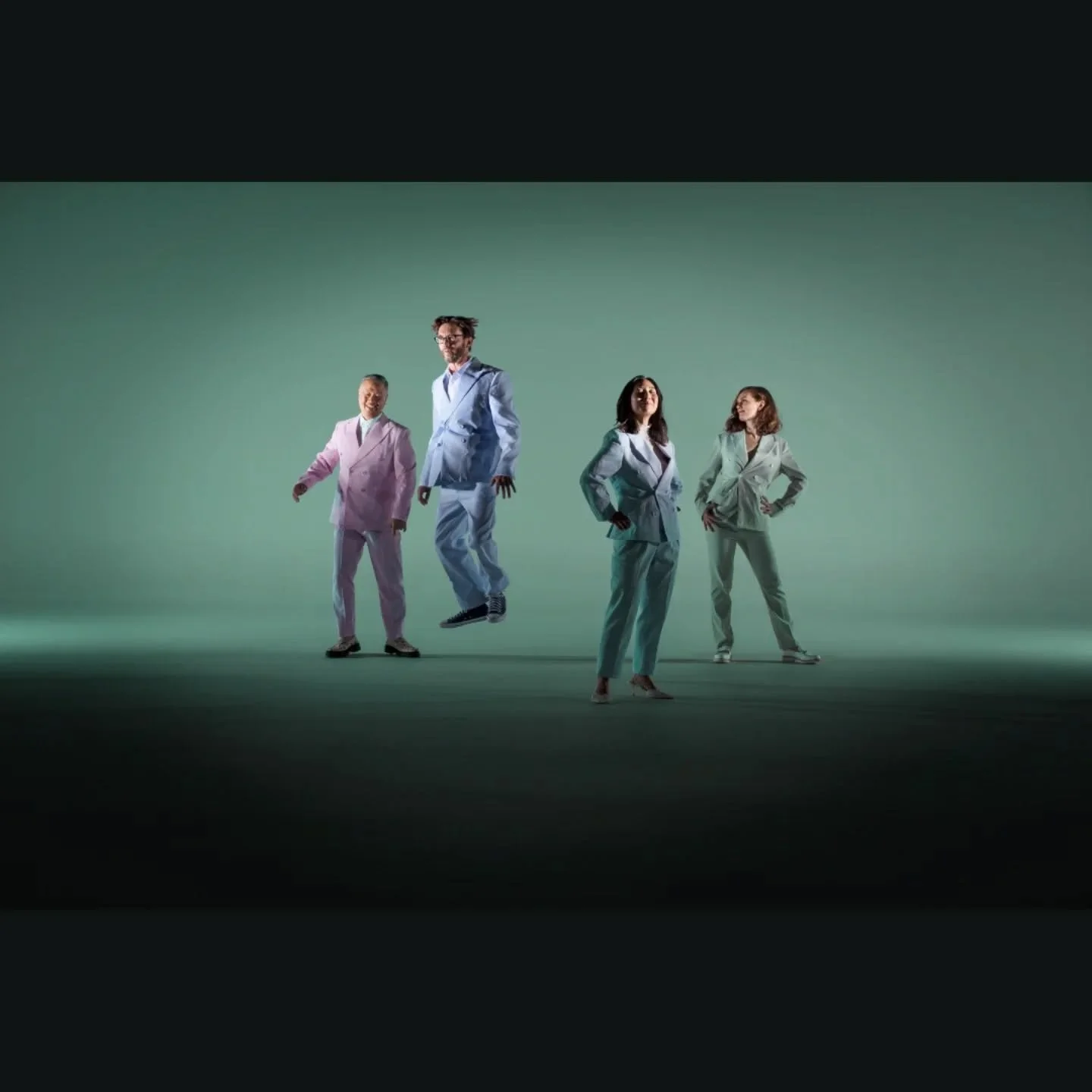 We have new press photos! Check out more looks on our website. 

Deep gratitude to incredible @rjmuna 📸

&amp;🙏🙏🙏&amp;

Style @nichole.kreglow 💫
HMU Neda Zandi 💋

#photo #photography #headshots #music #musicianlife