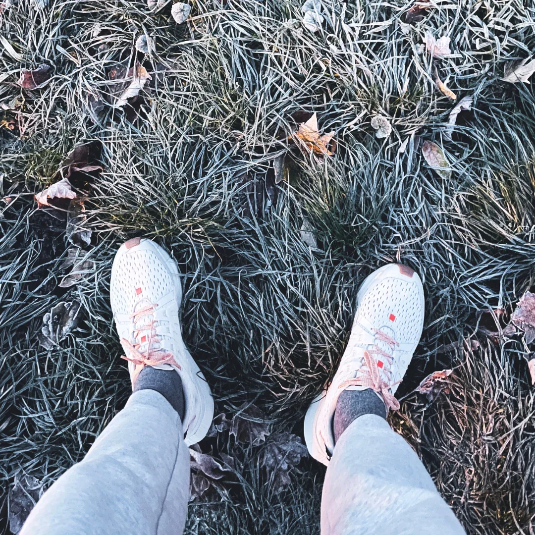 sundays, vintage white (4).webp