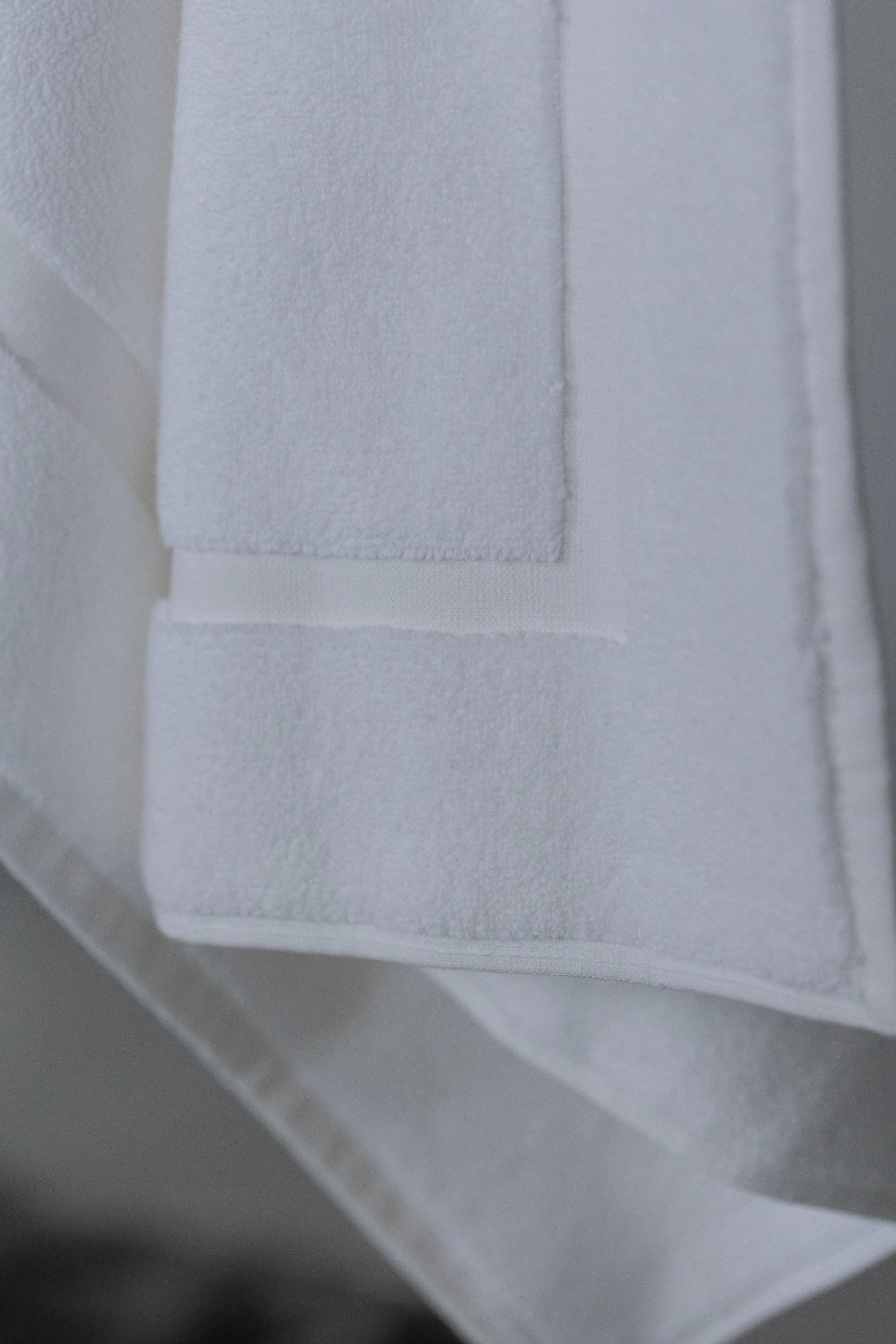 eureka white bathmat kimisoo (4).JPG