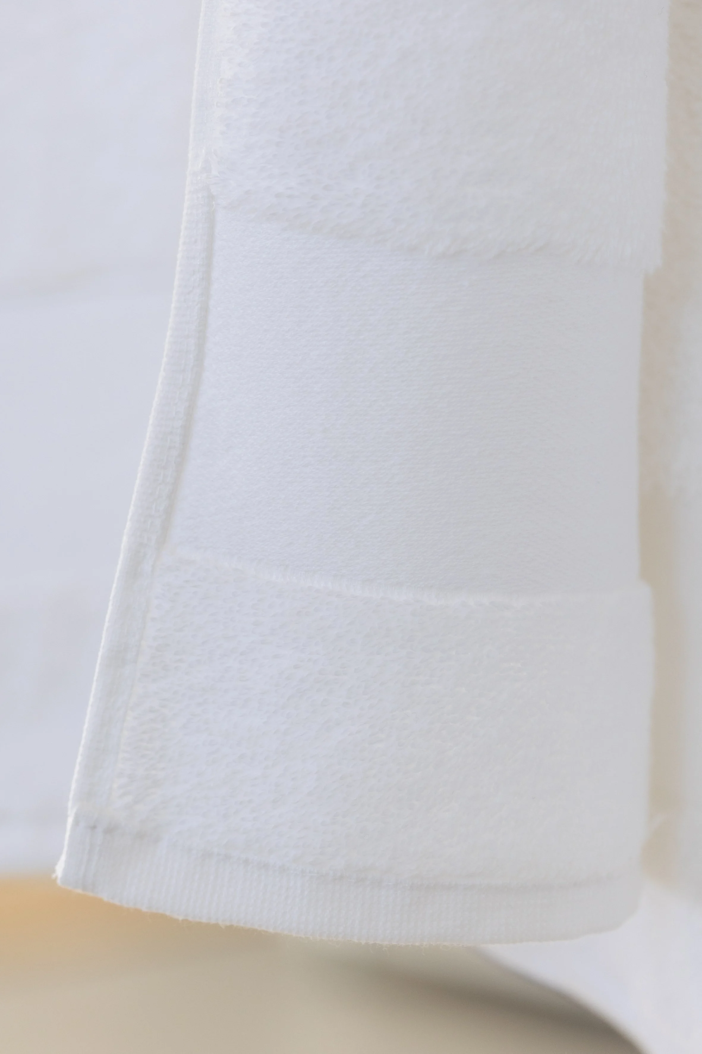eureka white hotel towel kimisoo (3).JPG