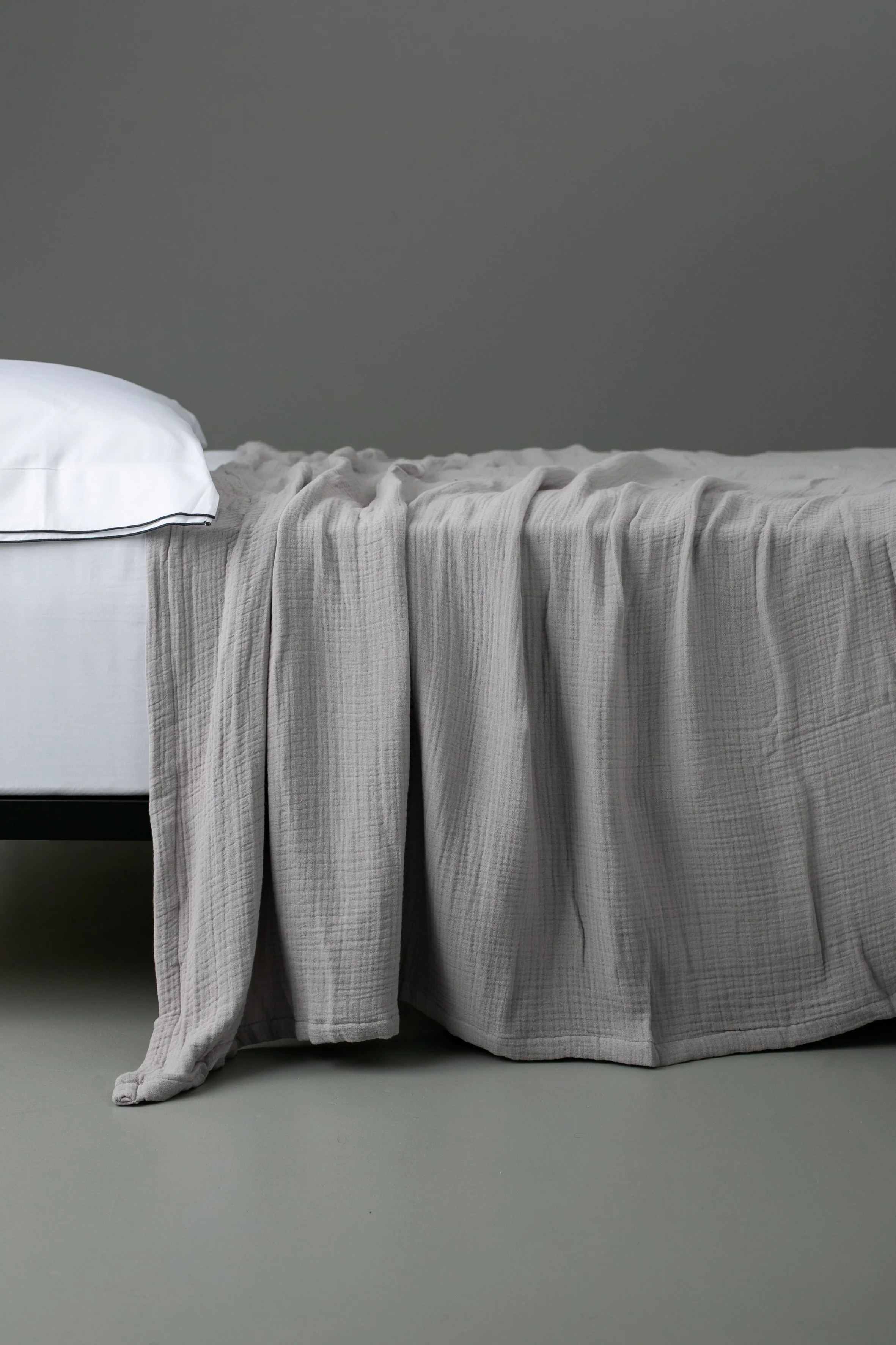 geometry bedcover light grey kimisoo (3).JPG