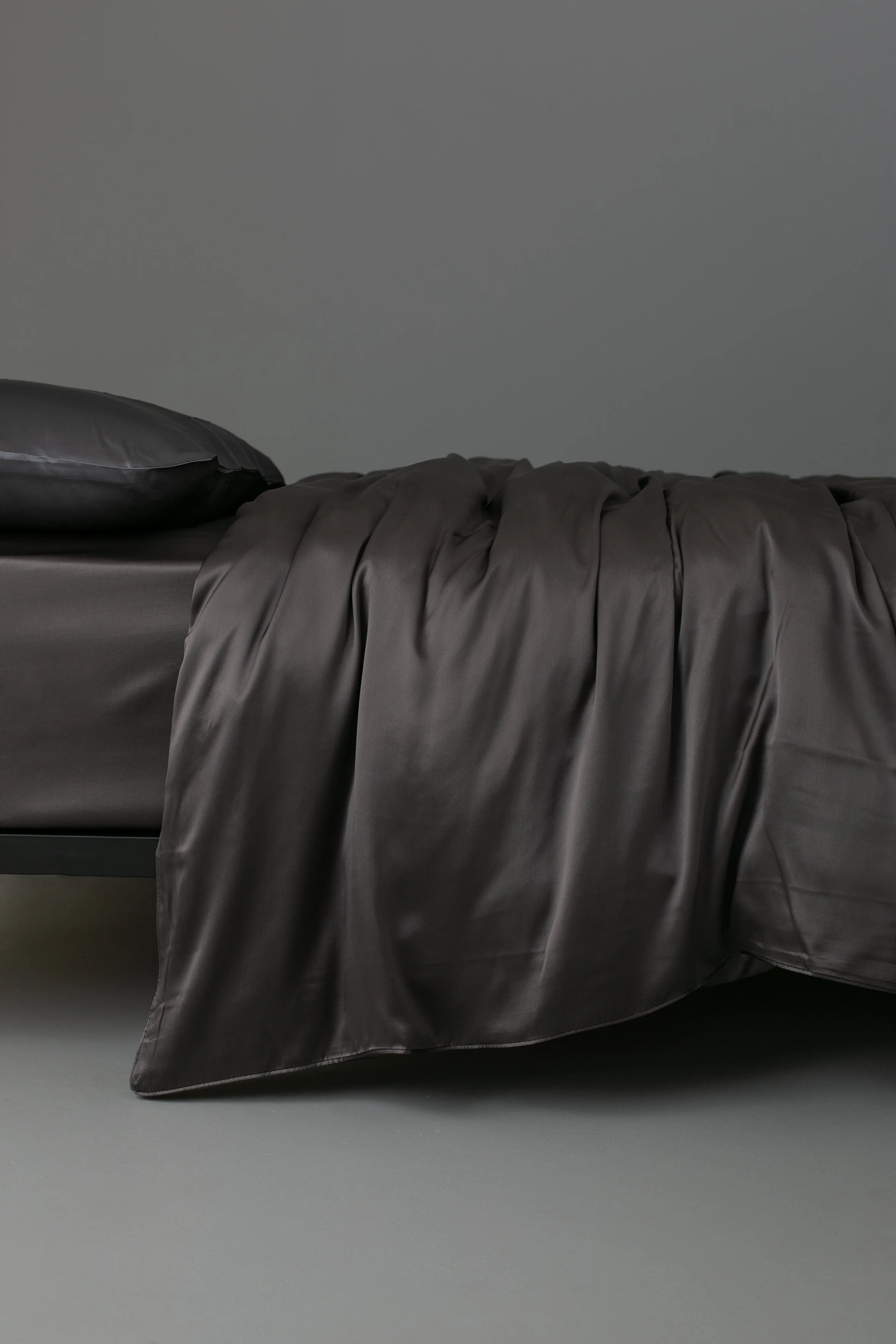 elixir anthracite silk kimisoo duvet cover.JPG