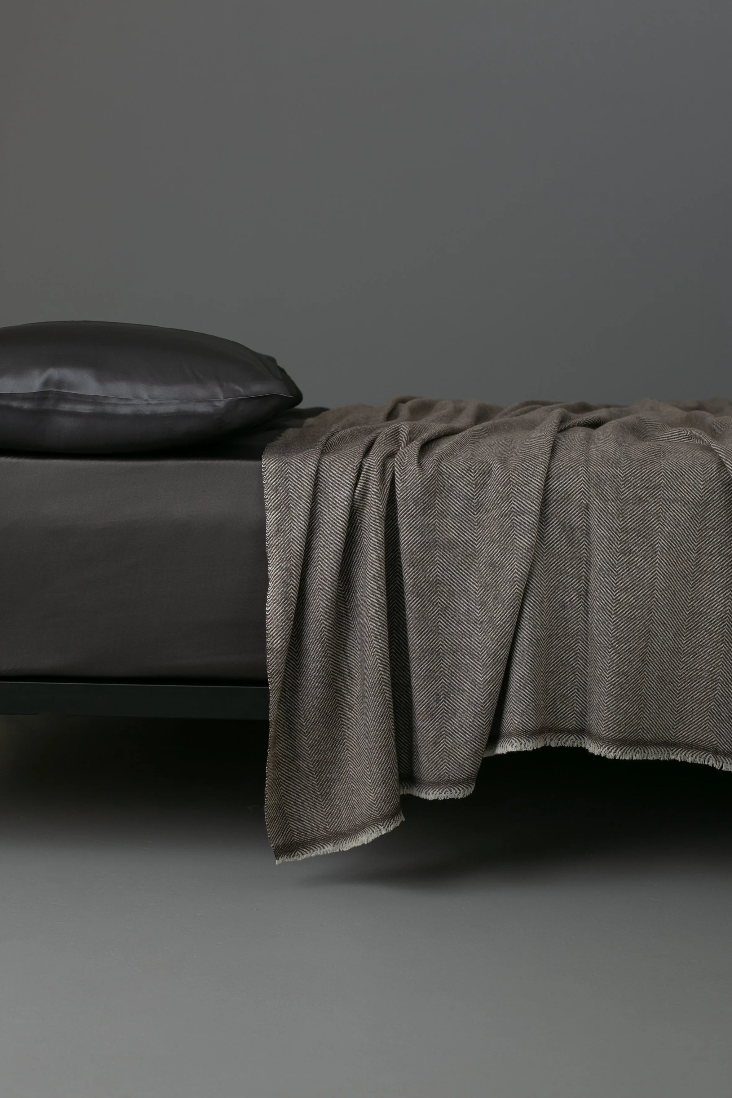 muse cashmere throw kimisoo (1).JPG