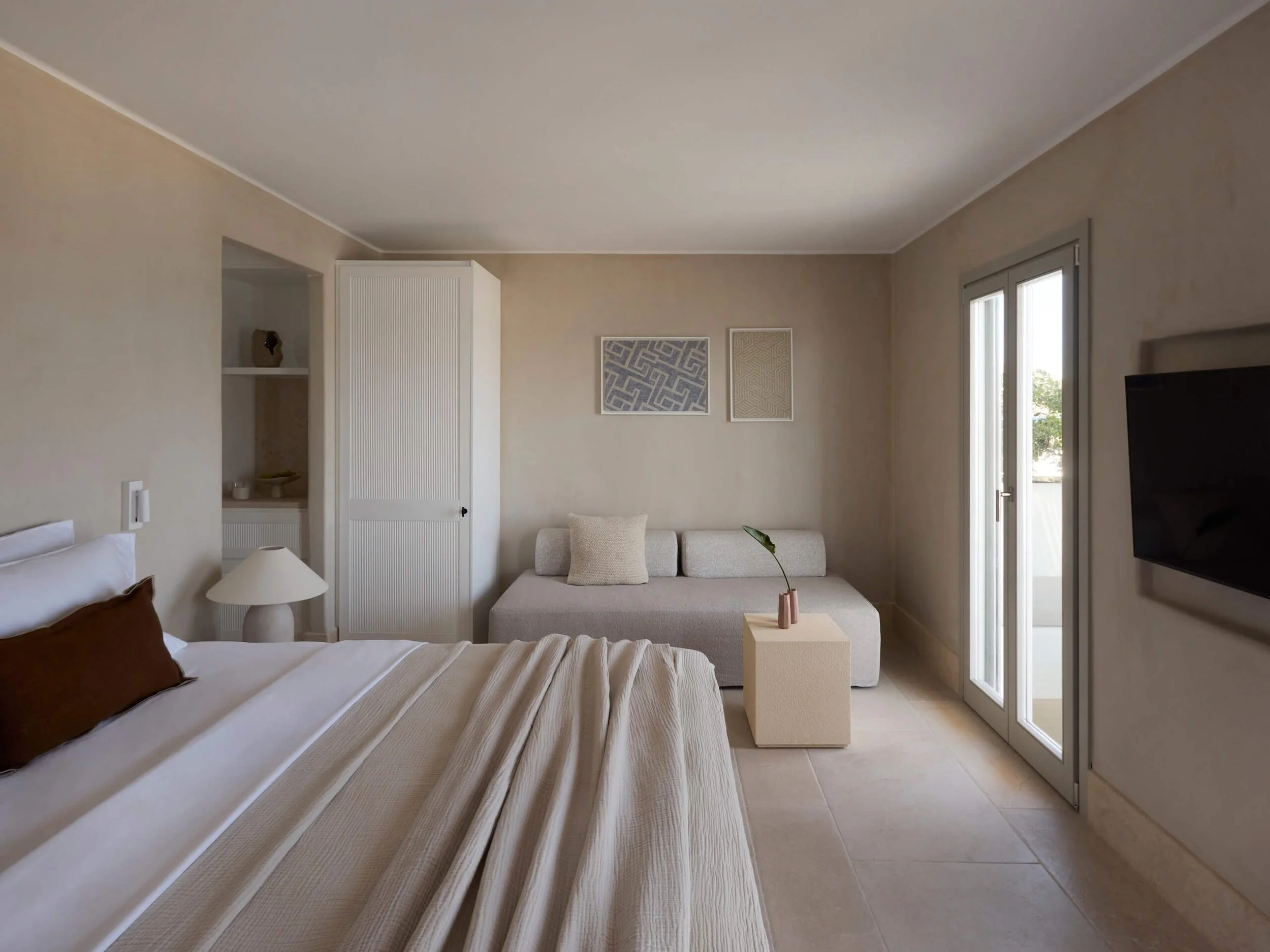 akria_seaside_suites_paros_gallery_3.jpg