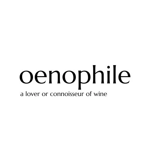 /oenophile
a lover or connoisseur of wine
