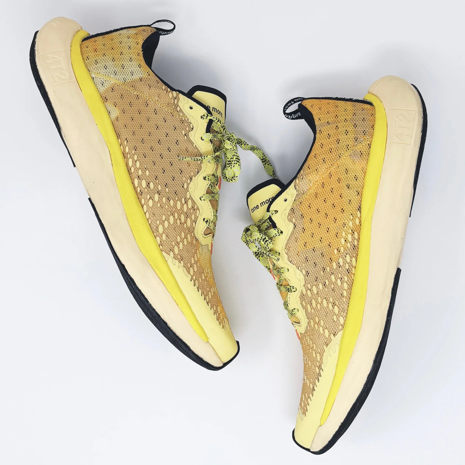 one more, yellow personality (7).webp