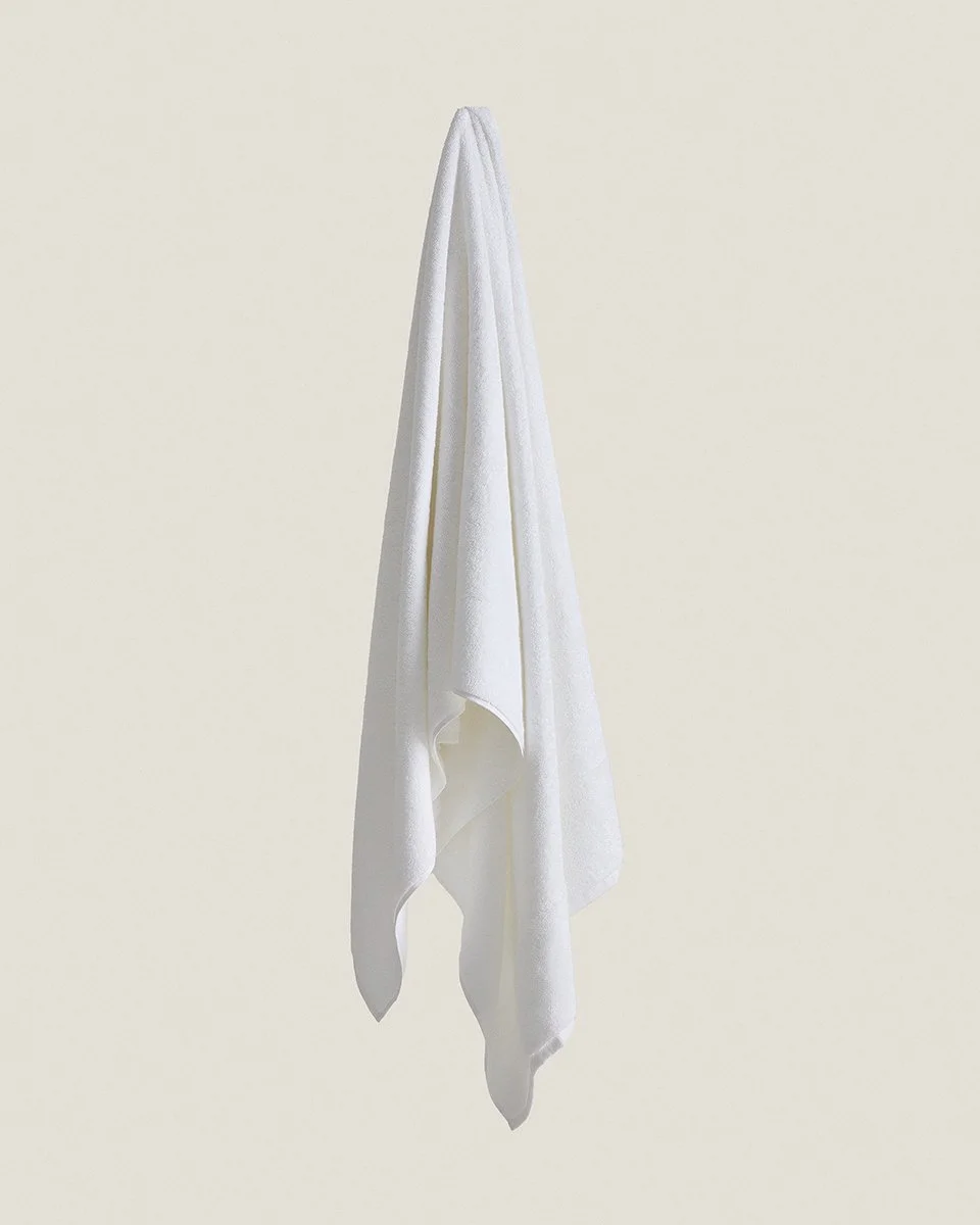 ergon white (2).jpg