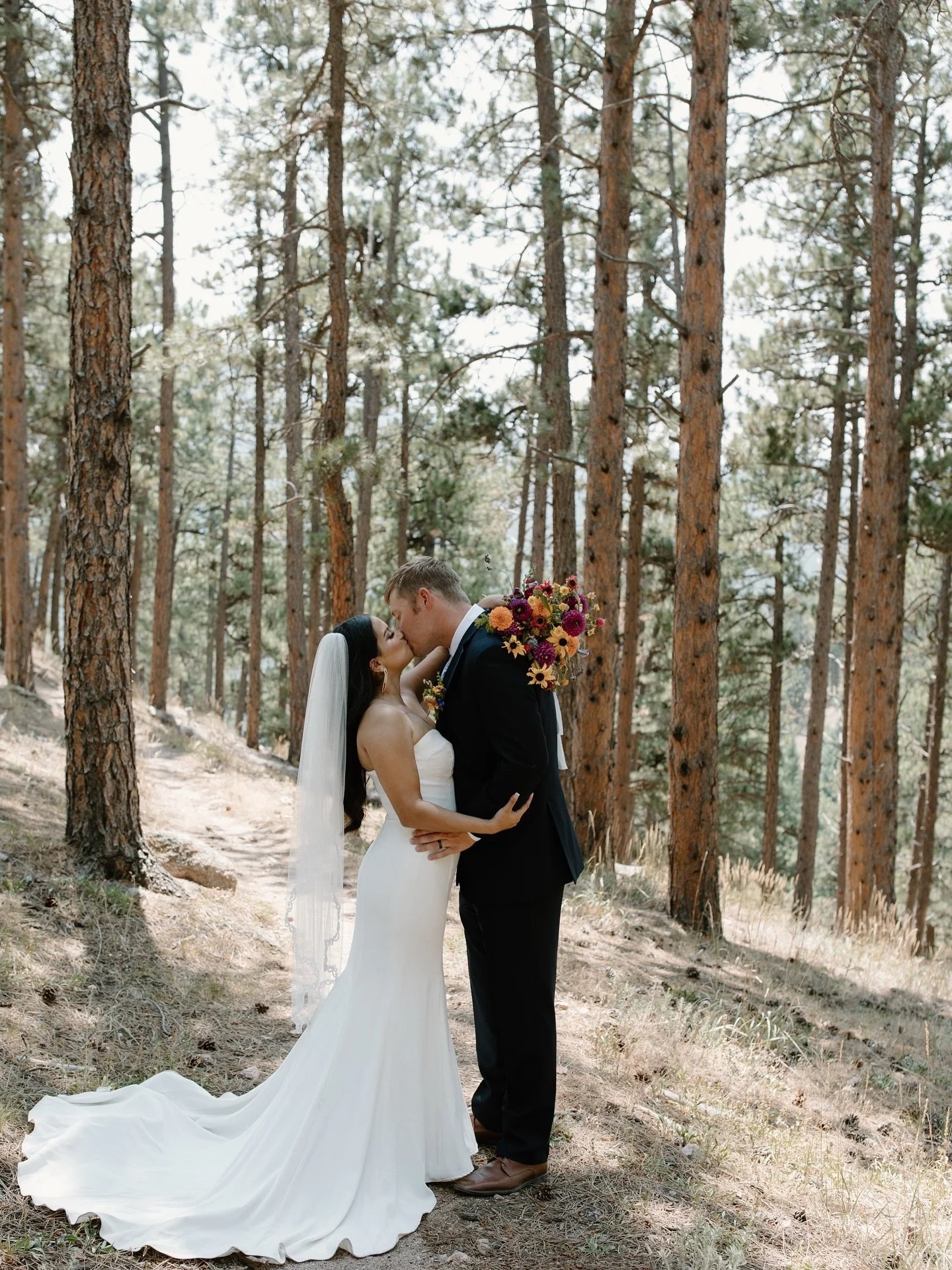 Nothing better than saying I do on a mountain top ⛰️

.
.
.
#mountainelopement #mountainwedding #coloradoweddingphotographer #adventureelopement #denverweddingphotographer #weddingphotographer #elopementphotographer #engaged #justengaged #newlyengage