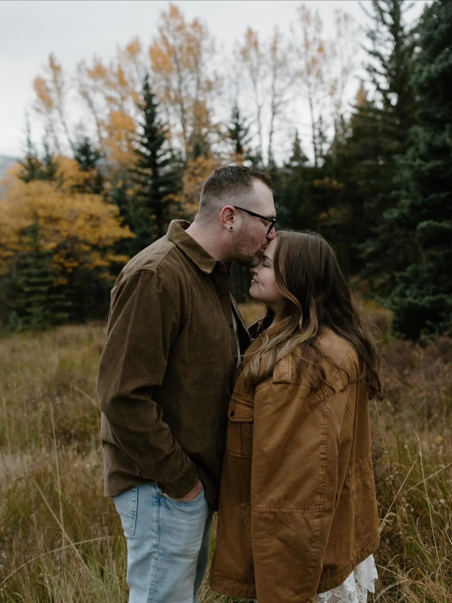 Rain or shine, we had the best time 🫶🏼

.
.
.
#engaged #engagements #engagementphotos #engagementsession #engagementphotographer #justengaged #newlyengaged #bride2026 #couplesphotographer #weddingphotographer