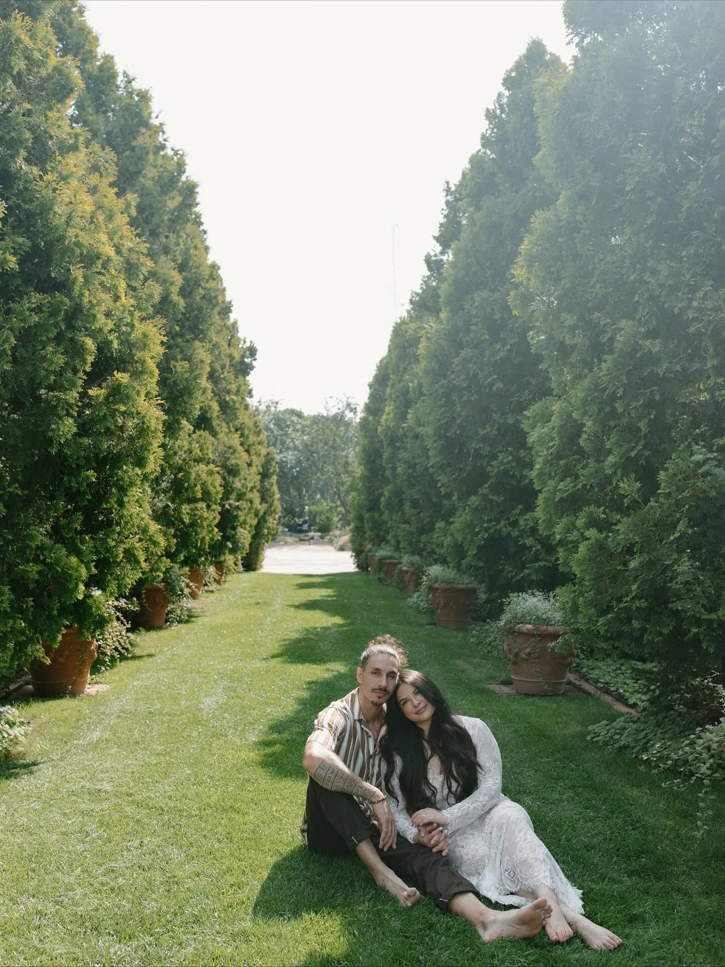a morning spent frolicking in the gardens ✨

.
.
.
#botanicgardens #engaged #engagements #engagementphotos #engagementsession #justengaged #newlyengaged #2026bride #engagementphotographer #weddingphotographer