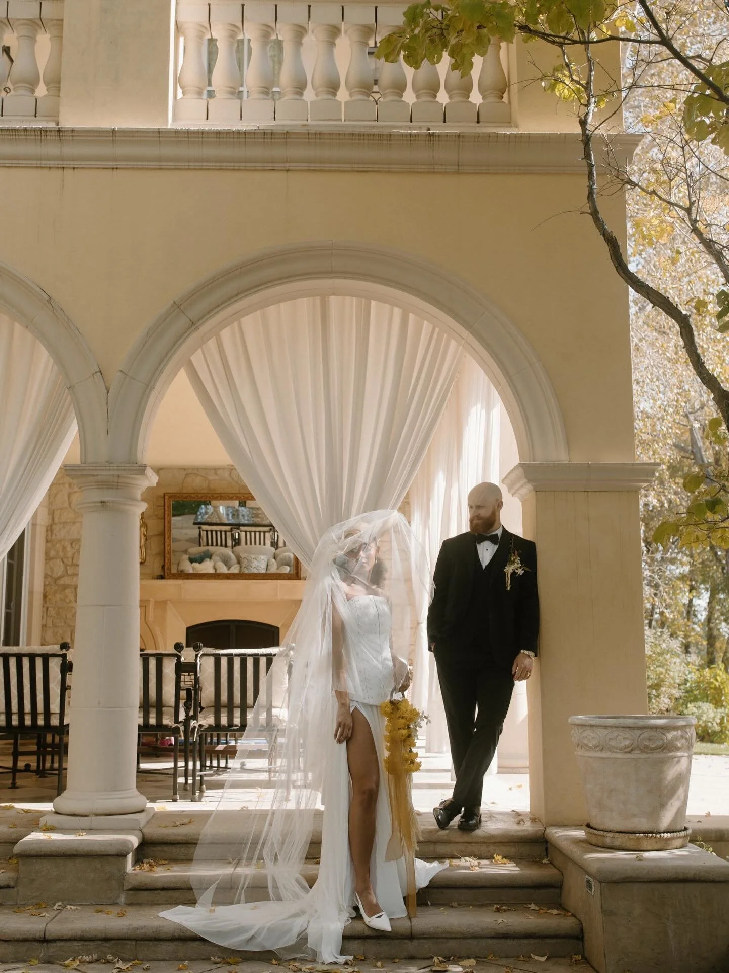 timeless romance 
-
@vivaeventplanningco 
@rukaarmstrongphoto 
@karinanoeliaphotography 
@oceanasgardensco 
@thewildflowerdenver 
@whimsical.elegance.design 
@partyprettycolorado 
@km.flowers_events.weddings 
@coloradoeventcorentals 
@freiyabeauty 
@