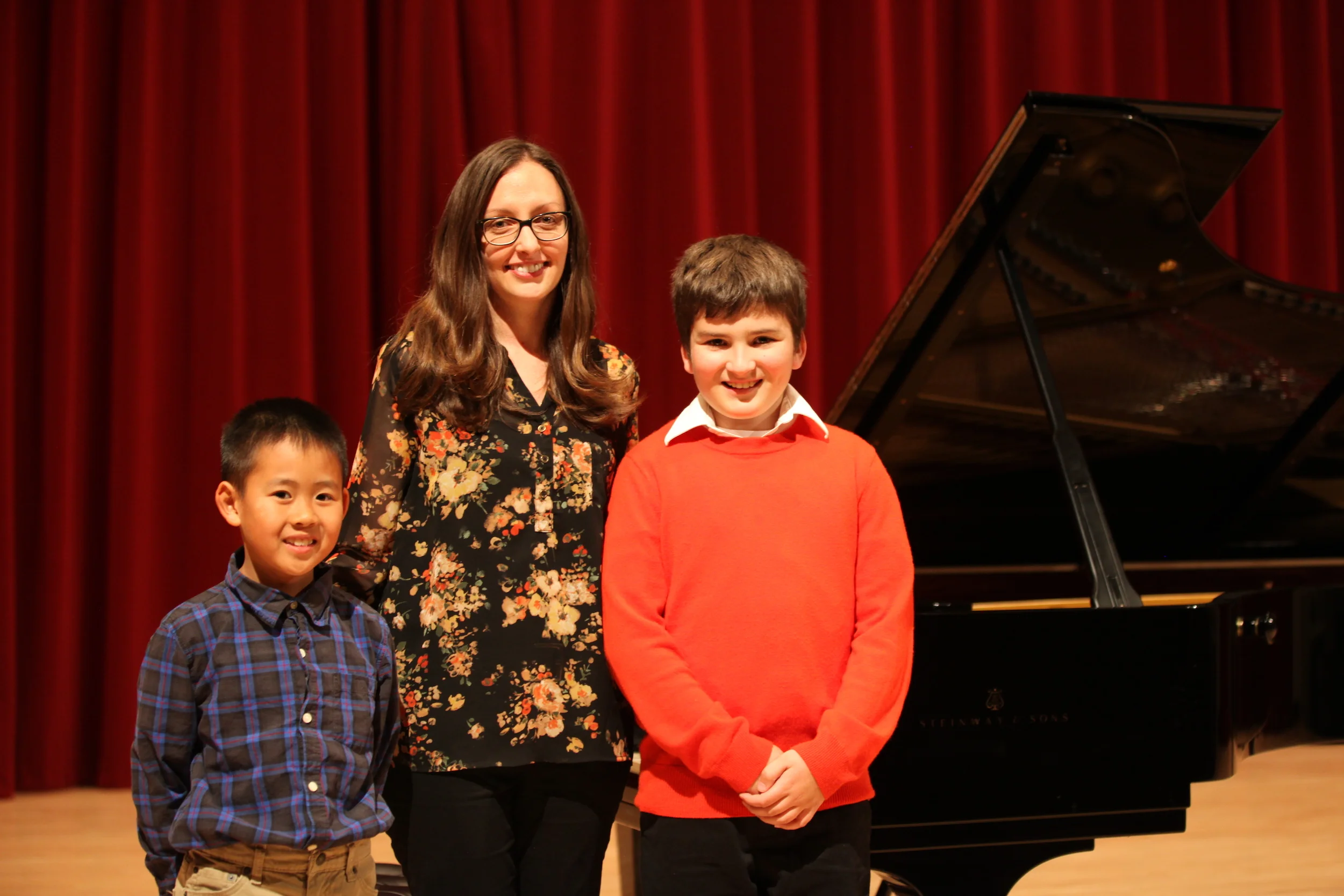 Julie-Barwick-students-recital3.jpg