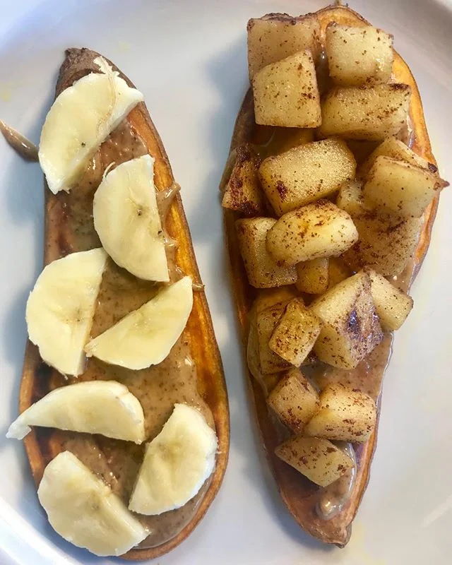 copied @yourekaleingmesmalls with the sweet potato &amp; cinnamon apple combo idea!!! toasted sweet potato slices for 20ish minute at 425F. perfect warm breakfast for these cold, blizzardy days. ❄️☃️ stay warm!!💙