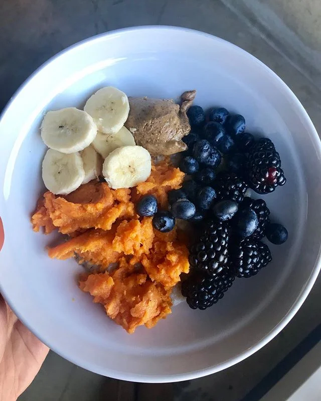 Went grocery shopping at both @wholefoods AND @traderjoes yesterday thanks to my shopping partner @marwhittt &amp; her 🚙! We overhead someone at the checkout counter saying that grocery shopping was the highlight of their day &amp; honestly I agree!