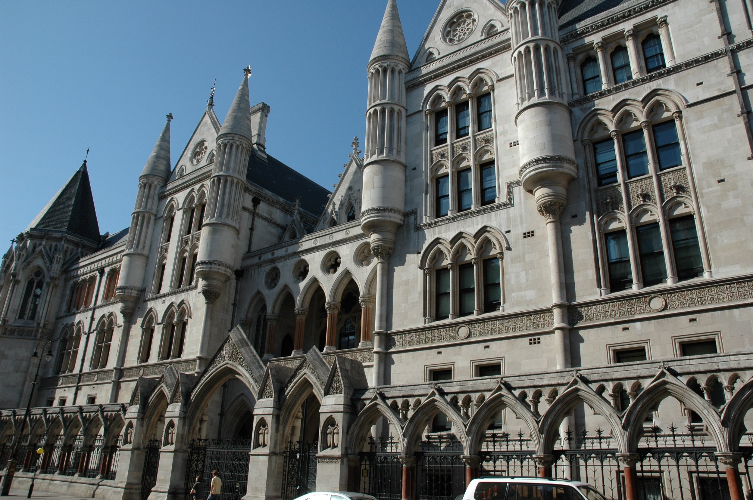 Safe Passage International takes&nbsp;Home Office&nbsp;to court on family reunion&nbsp;suspension&nbsp;