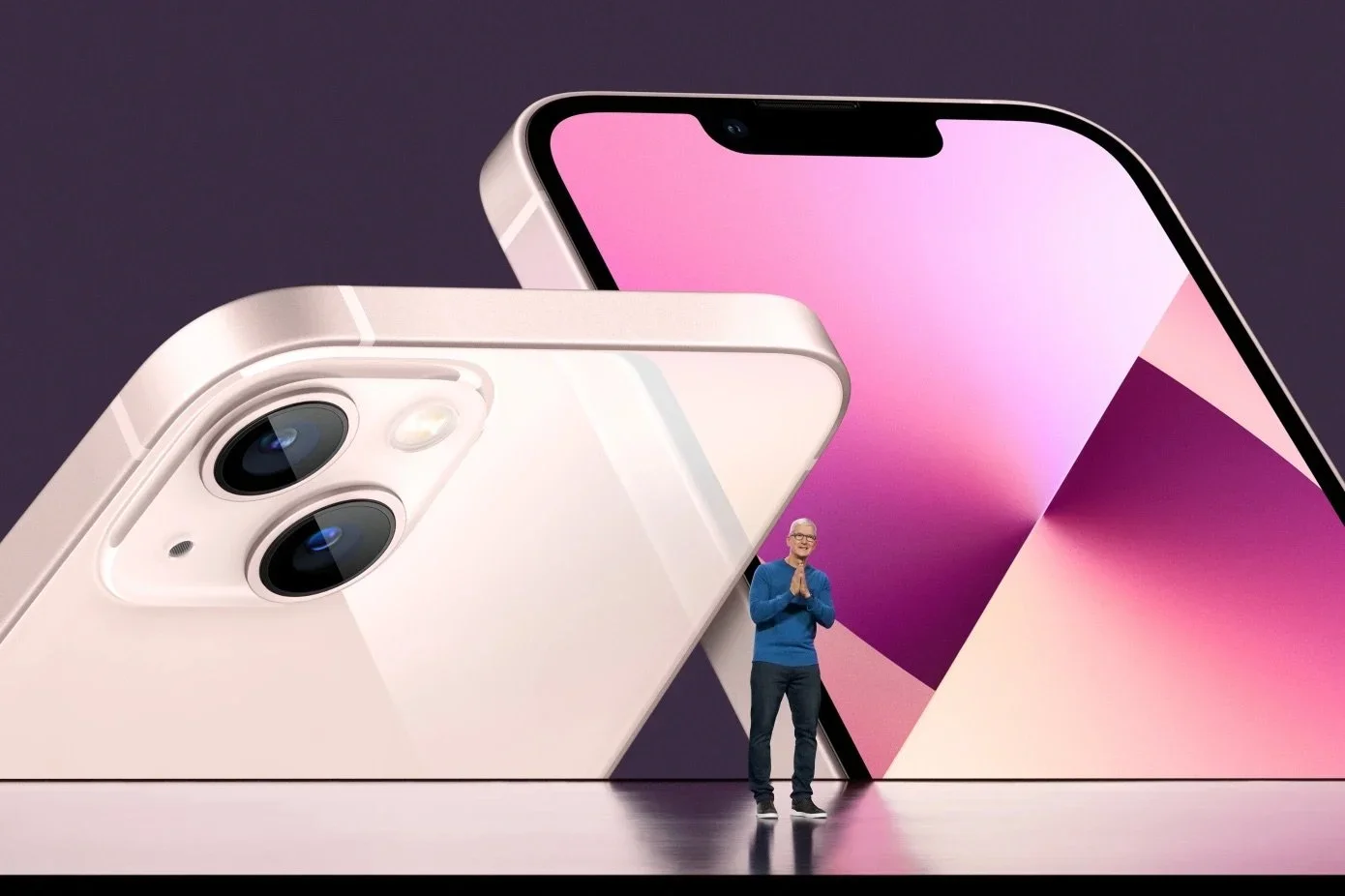 APPLE_IPHONE_TIM_COOK.jpg.webp