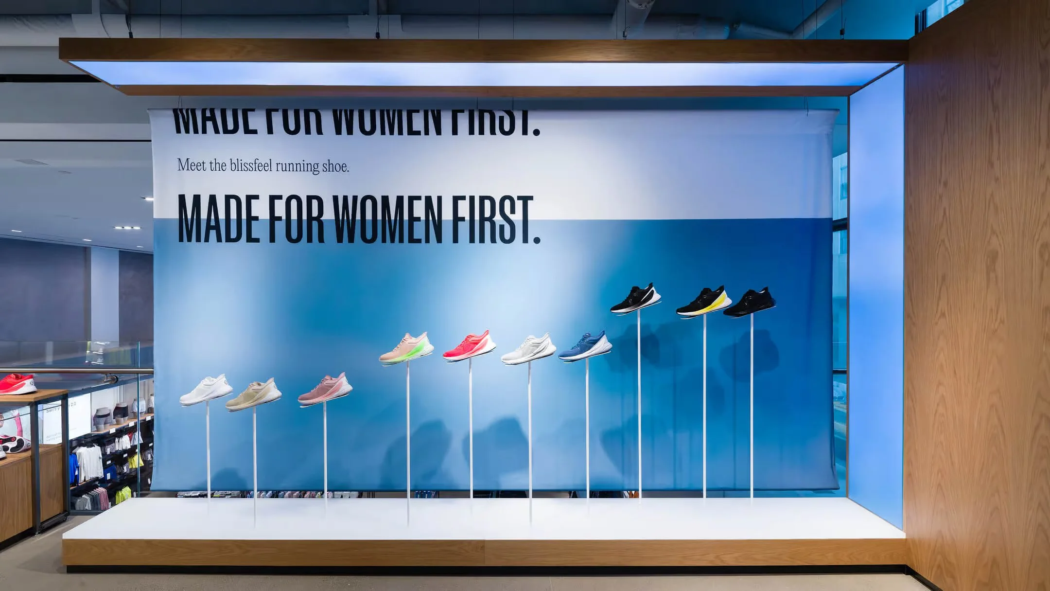 SGK_Lululemon_Fabrication_Retail_02JPG.jpg