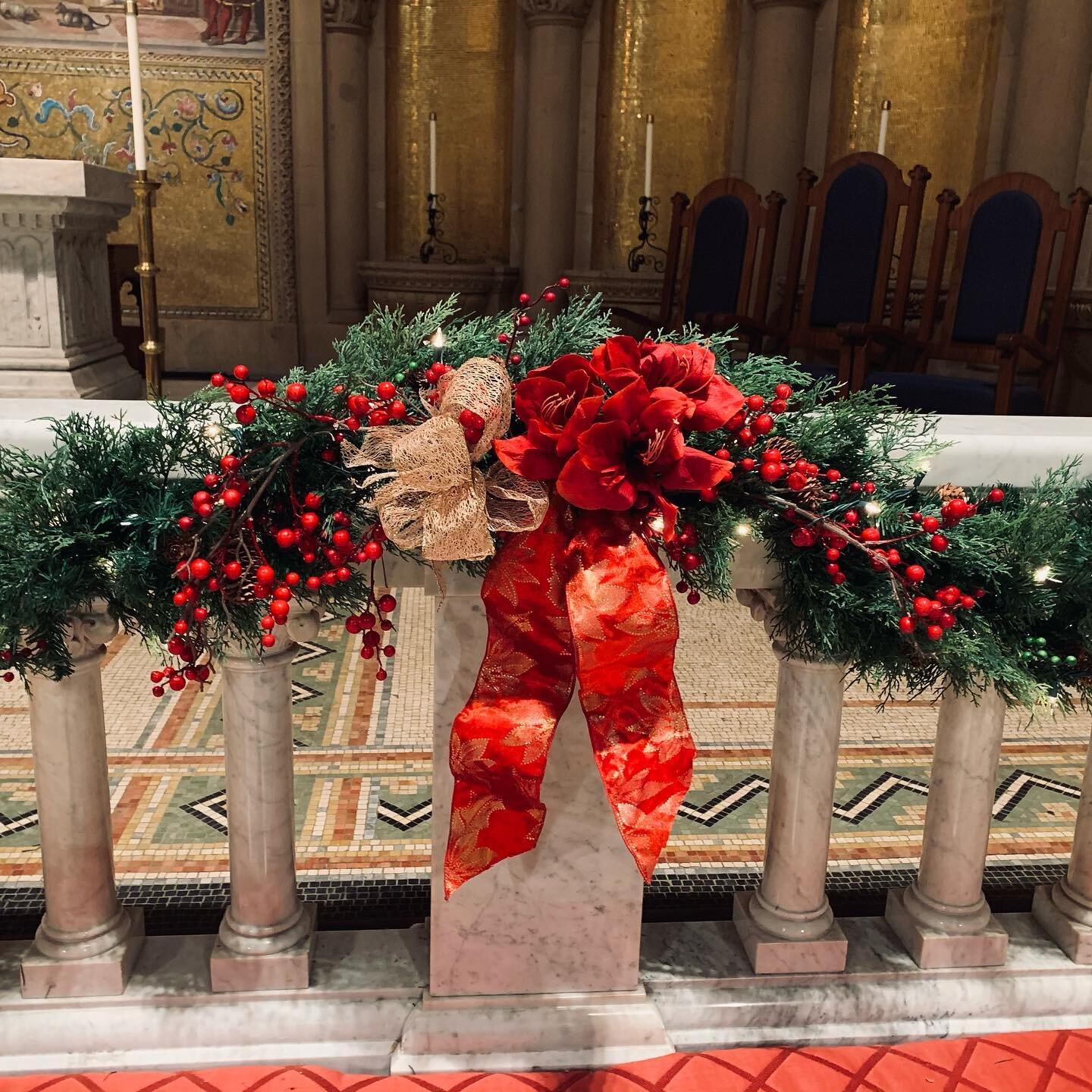 Decorating Stanford Memorial Church this year - for pews that are empty this year but with silver lining - will be beautiful backdrop for virtual services.