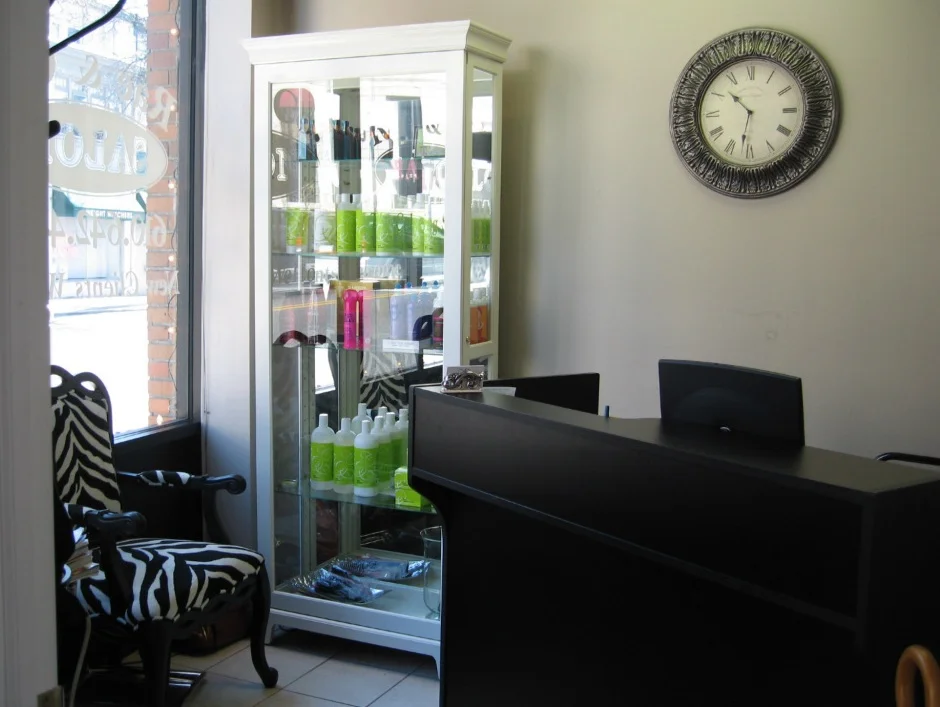 Salon interior