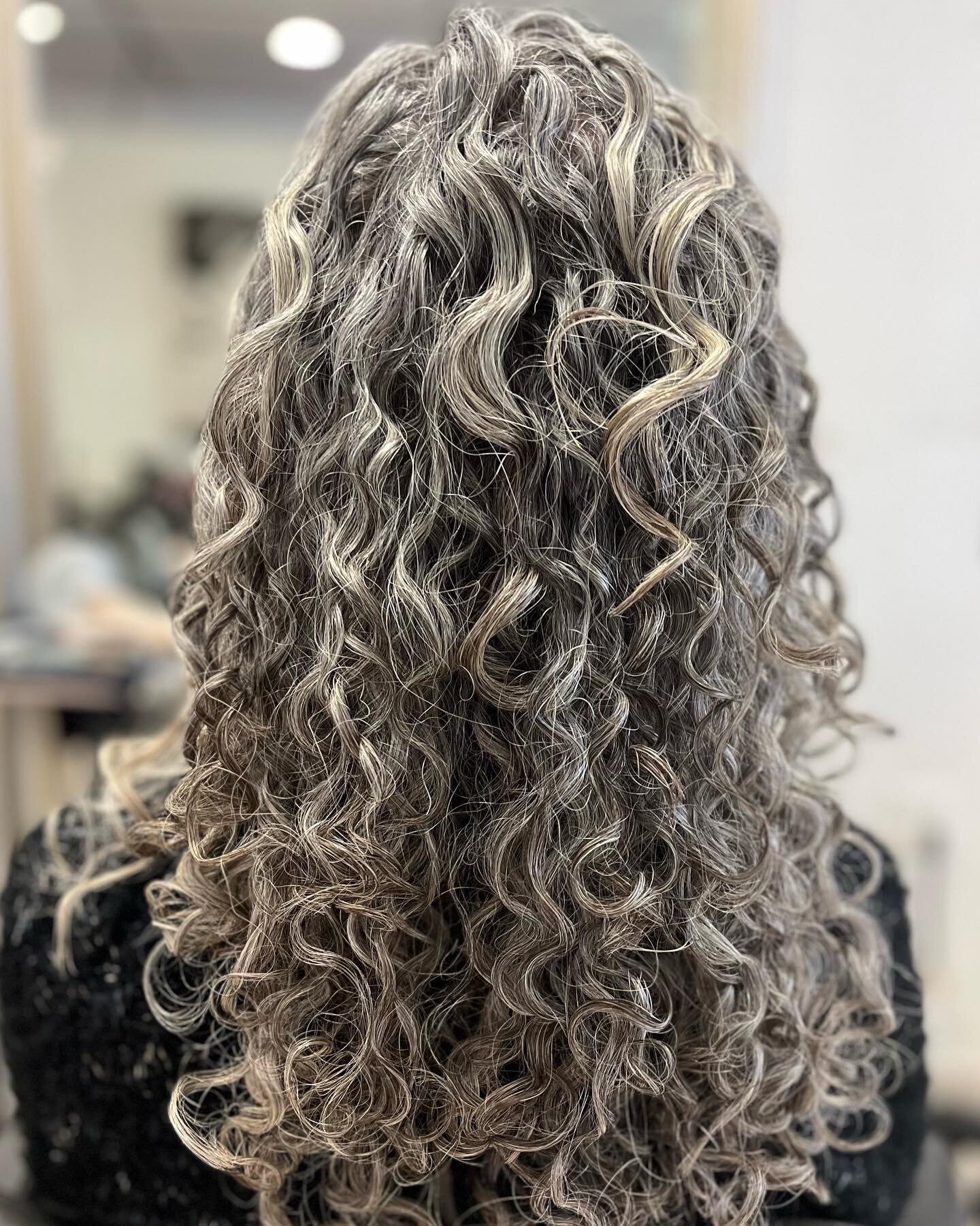 Silver Curls🌀👉swipe for before