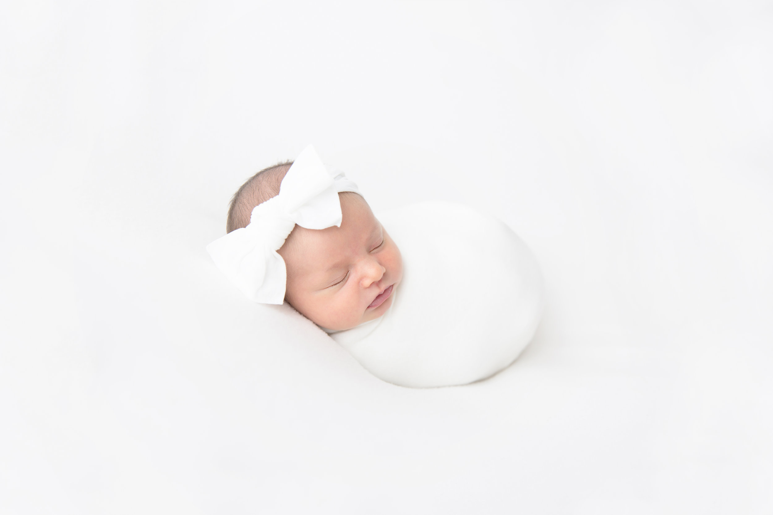 nye-newborn-light-airy-organic