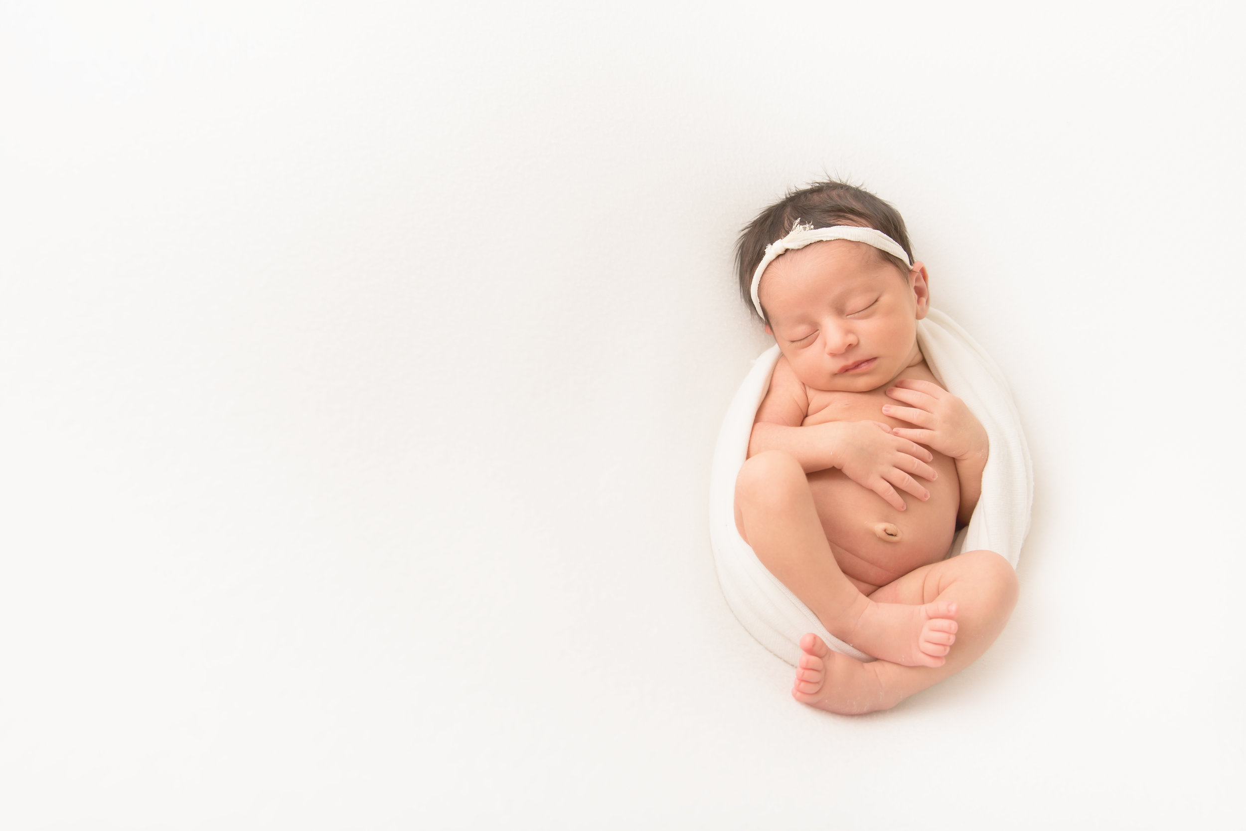 nj-newborn-photography-light-airy