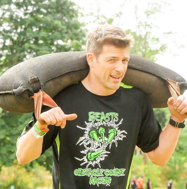 Robb Doody - Coach A Seattle transplant via Ohio, Robb is thrilled to have the opportunity to help Lab athletes achieve their goals. He is the proud father of two children, 7 and 10 years old. He is also a CPR/First Aid instructor and semi-retired scuba instructor. Favorite activities include hiking and camping, cooking, and (amateur) competitive haiku. Certifications: CrossFit Level 1 Trainer