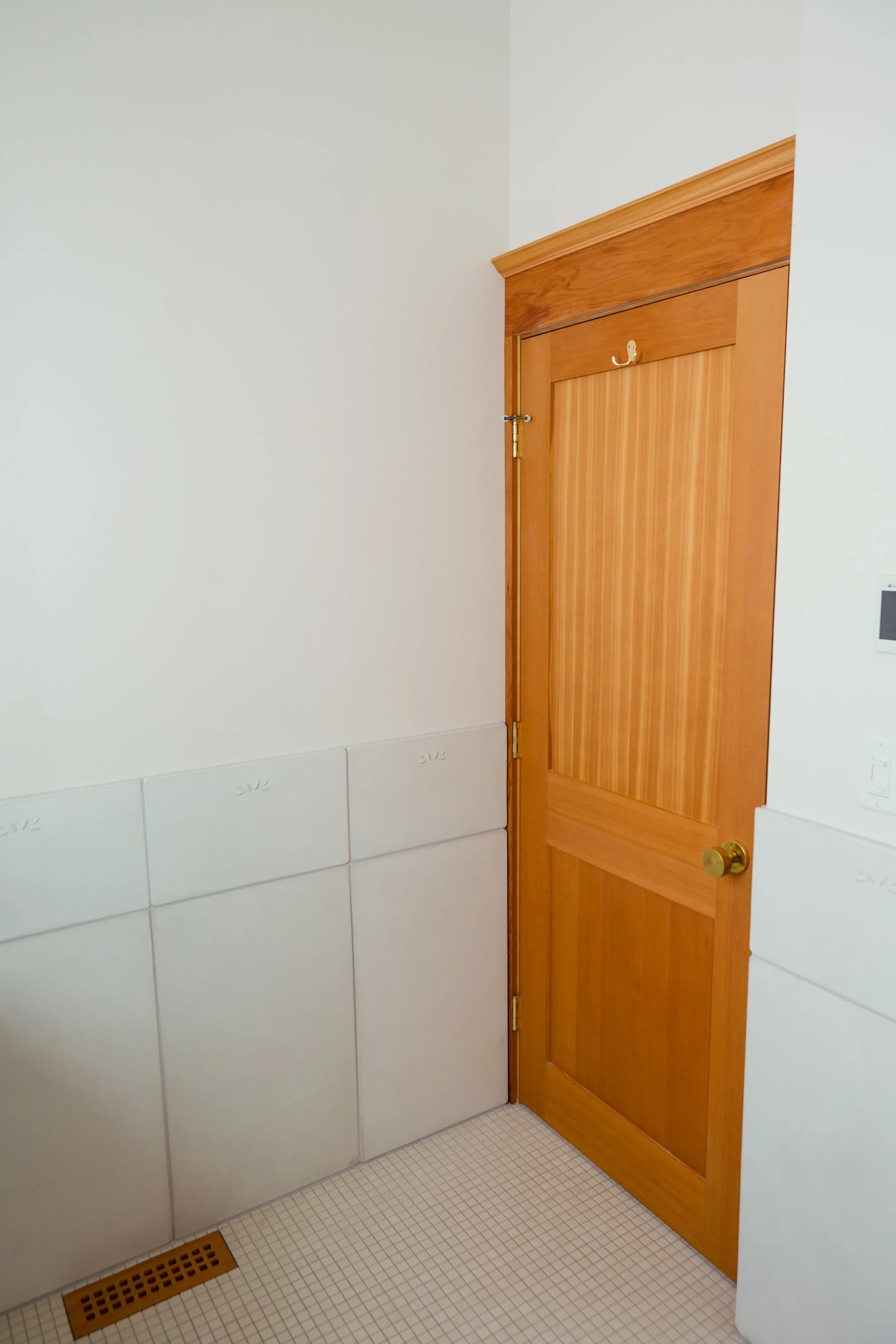 ivy bathroom-Edit.jpg