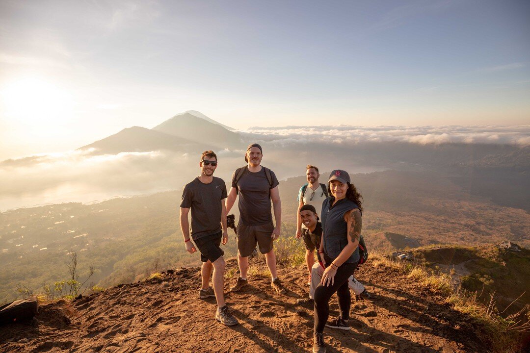 I'm assembling a special team 😎 But seriously, I think the heist was on us judging by the number of monkeys waiting to pounce on our unguarded backpacks just off camera 🙊

Special memories working on a project with @intrepidtravel, waking up well b