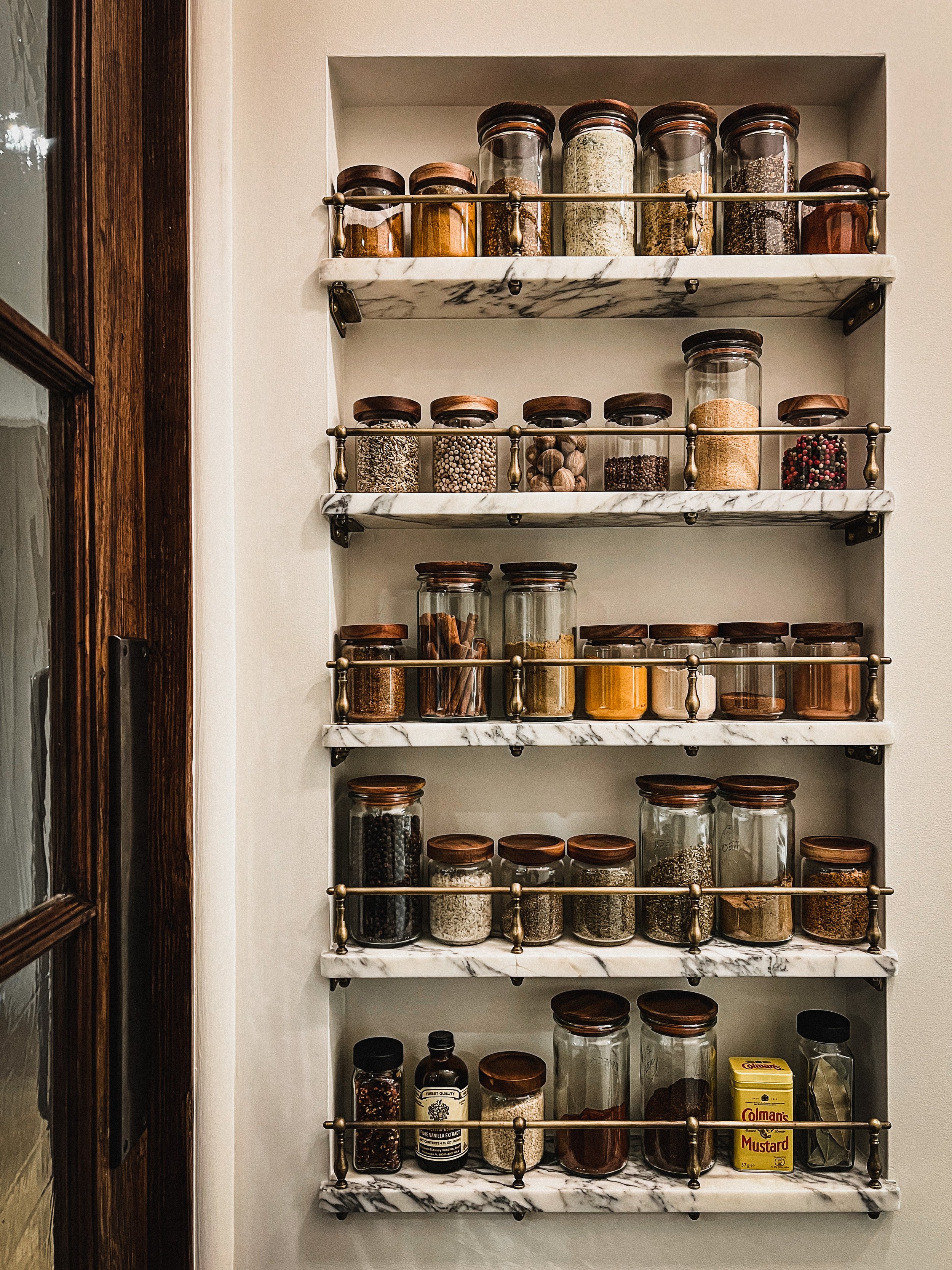 NeatMethod Glass Spice Jars with Acacia Wood Lids, Set of 10 +