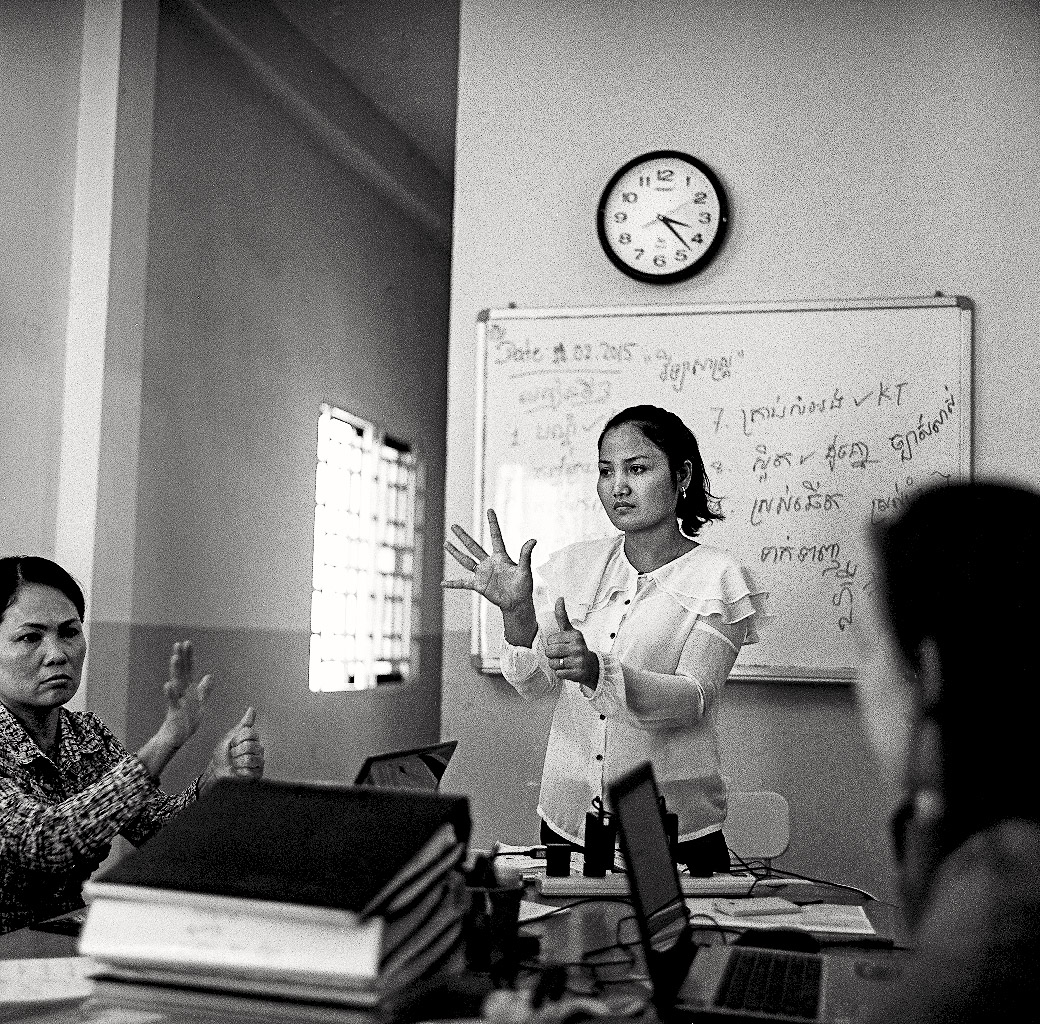  Korn Maly is hearing and has worked as an interpreter for seven years.  She started working on the research for Cambodian Sign Language in 2014 as the coordinator for the CSL committee.  She now serves as the interpreting project manager. 