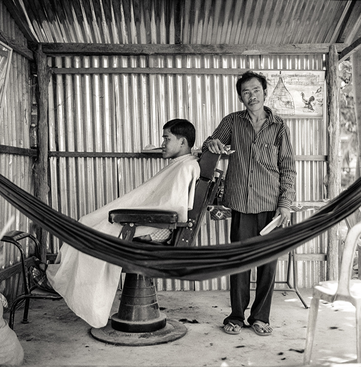 Kop is a barber training graduate from DDP, he has been operating his own barber shop since 2014. 37 yrs old. Before opening his shop, Kop attended the DDP education program in Kampot and vocational training in Phnom Penh. He lives with his mother and siblings, as well as a number of nieces and nephews.