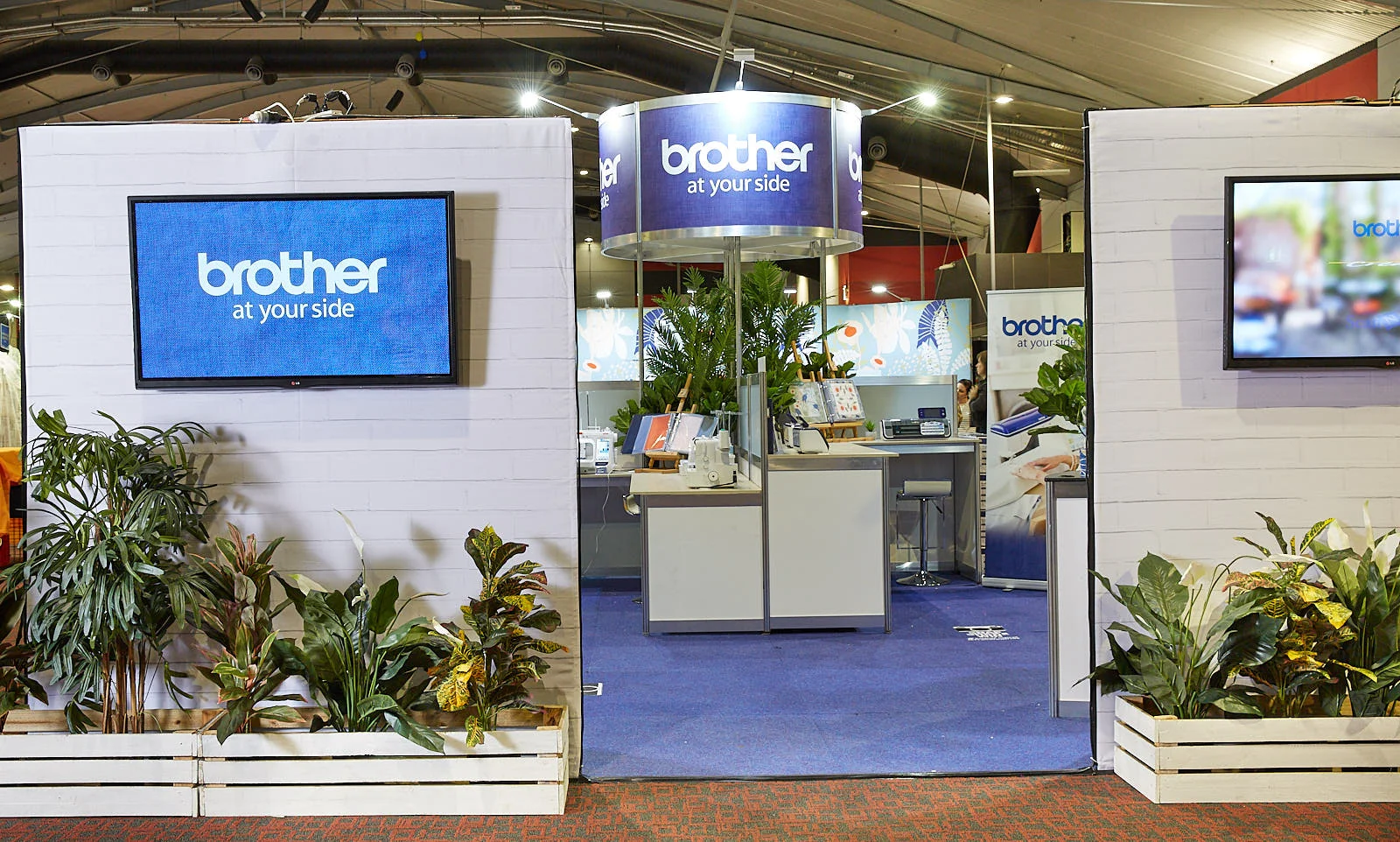 BROTHER 8-03-180092.jpg