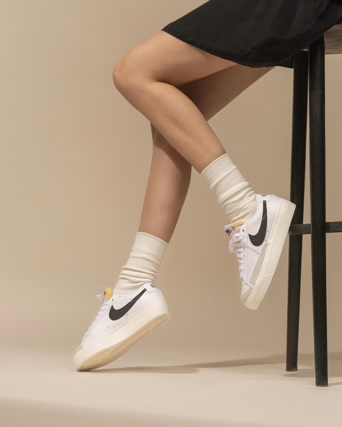 nike women's blazer low platform