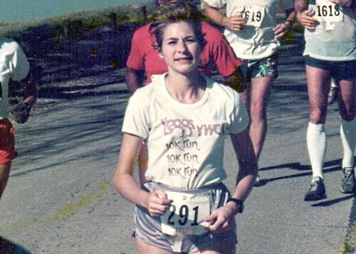 Marion Moss Hubbard at White Rock Marathon_1985.jpg