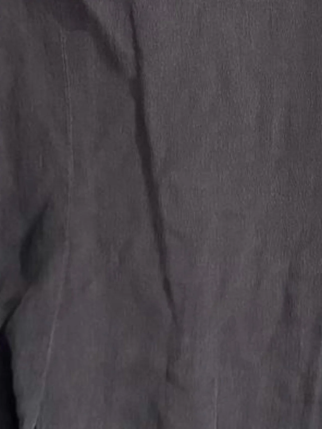 Silk TOAST blouse with asymmetrical button placket. 

Scarf/tie collar at rounded neck give more stying options. 

UK 8 | US 4 | $45